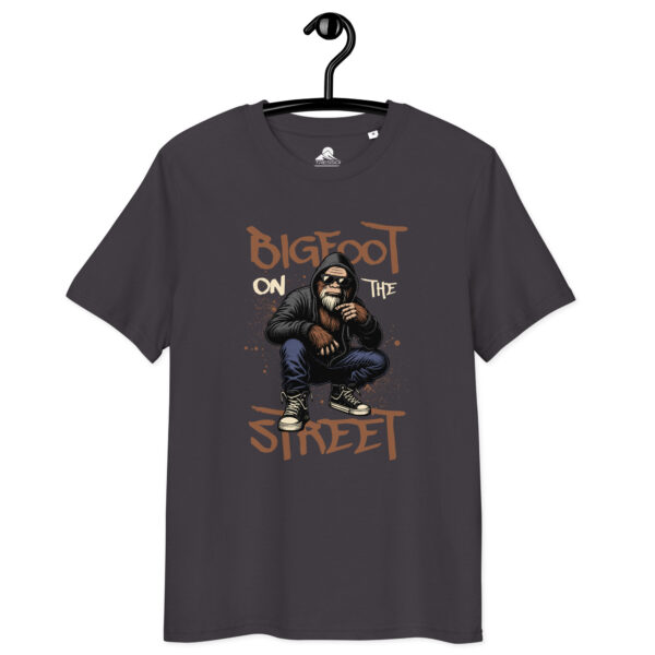 T-shirt “Bigfoot on the Street”